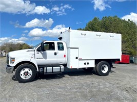 2023 Ford 750 Super Cab Chip Truck