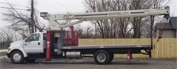 2005 F750 with Terex 3479 Boom